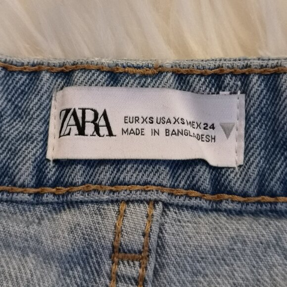 Zara Distressed Denim Mini Skirt - Size XS - Picture 4 of 4